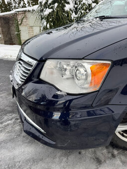 Lancia Voyager 2.8 CRD, automat, 7 míst - 7