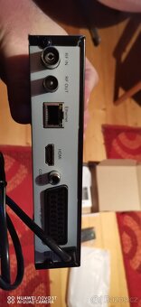 Prodám televizi Sharp + set top box dvb t2 Emos - 7