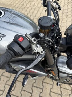 Triumph Street Triple 765 RS s doplňky přes 20 tis., 790 km - 7