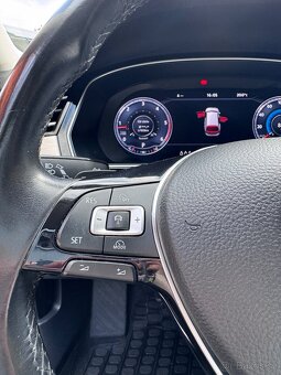 Volkswagen Passat 2.0 TDI, 4x4 - 1.majitel, garážovaný - 7