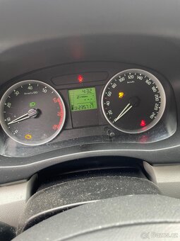 Škoda roomster 1.6i lpg poškozený motor - 7
