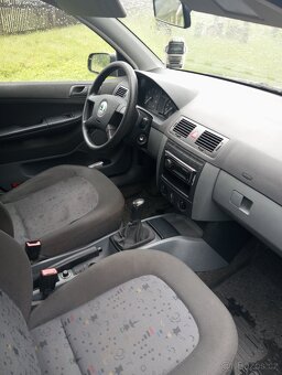 Škoda fabia benzín - 7