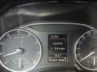 Škoda Octavia 2 1.2tsi elegance 77kw 2010 2 Maj. - 7