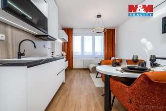 Prodej bytu 3+kk, 52 m², Hradec Králové, ul. třída SNP - 7