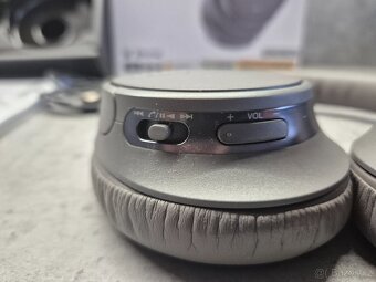 bezdrátová sluchátka SONY WH-CH700N TOP STAV - 7