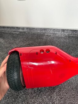 Červený hoverboard - 7
