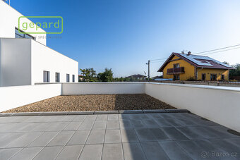 Prodej bytu 3+kk, 89,6m2 s terasou 71,3m2, parkovací stání v - 7