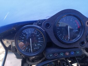 Honda CBR 900 RR - 7