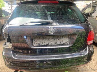 VW Golf6 combi barva LC9X - 7