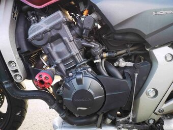Honda Hornet, CB600F - 7