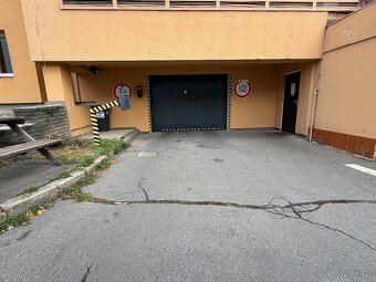 Prodám garážové stání na Proseku P 9 Lovosická Ivestice - 7