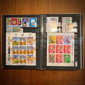 Album známek ( různé ) katalogová cena /15 600,- kč - 7
