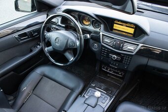Mercedes E Trieda 350D T 4Matic A/T - 7