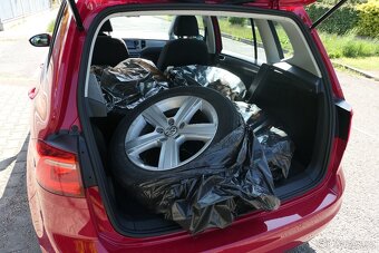 VW GOLF SPORTSVAN DSG,LED,PANORAMA. - 7