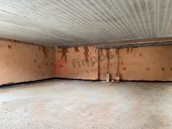 Pronájem obchodního prostoru 280 m2 v Oslavanech, okres Brno - 7