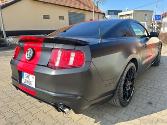 Ford Mustang Shelby GT 500 V8 SVT - 7