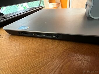 Dell Inspiron 2350 All In One i7, 12GB RAM, 32GB SSD+ 1T HDD - 7