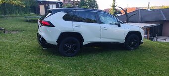 Toyota RAV4 2.5 Hybrid Selection 4x4 Čr - 7