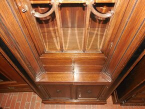 Starožitná vitrína skleník - 7