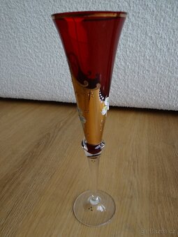 Luxusní červené číše se zlacením a květy - 7