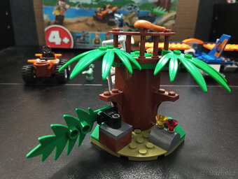 LEGO Jurassic World 75942 Velociraptor: Biplane Rescue Missi - 7