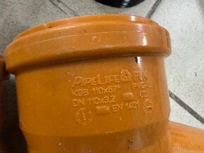 Zbytky stavební materiál síť drenáž, KG trubky, chránička - 7