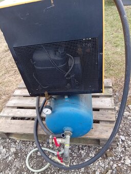Rotační kompresor Hydrovane - 7