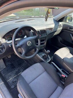 VW Golf 4 1.6 FSI - 7