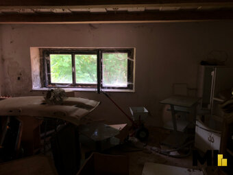 Prodej rodinného domu o velikosti 265 m2 na pozemku o veliko - 7