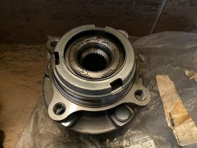 Nissan GT-R R35 Díly - 7