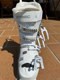 Atomic dámské lyžáky 24/24.5 - 7
