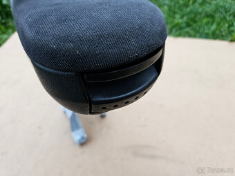 VW Golf IV. loketní opěrka originál Octavia 1 - 7