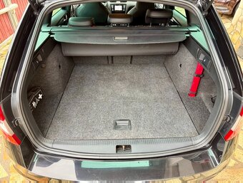 Škoda Octavia,  2.0 TSI 162 KW RS KEY-LESS - 7