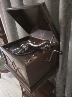 Salónní gramofon His Masters Voice - 7