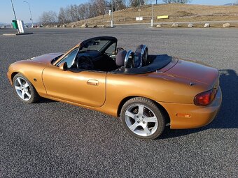 Mazda MX-5 NB - 7