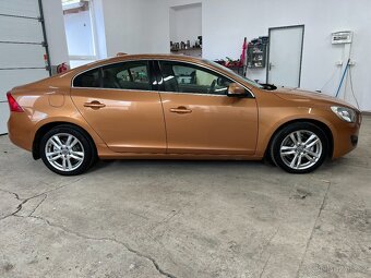 Volvo S60, 2.0D 120KW AUTOMAT KŮŽE TOP 1.MAJITEL+SADA KOL - 7