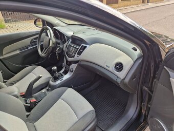 Chevrolet Cruze 1.6 benzin - původ ČR - 7
