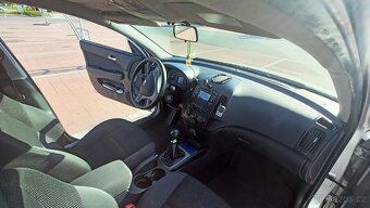 Hyundai i30CW 1,6 / 92 kw - 7
