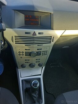 Opel Astra H 1.7CDTI caravan 2008 - 7