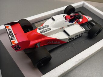 F1 MCLAREN MP4/1C FORD MARLBORO USA WEST GP 1983 LAUDA 1:18 - 7