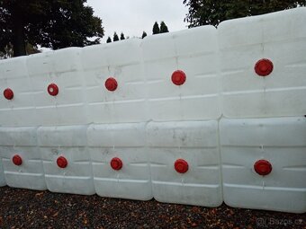 IBC nádrže kontejnery na 1000 litrů bez klece - 7