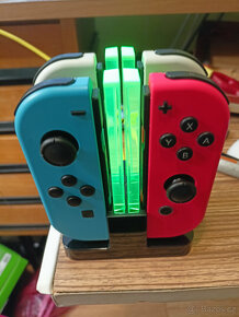 Nintendo Nabíjecí stanice na 4 Joycony - 7