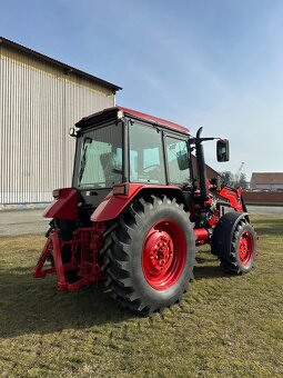 Traktor Belarus 820 s čelním nakladačem - 7