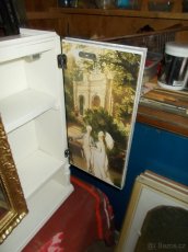 Skříňka se zrcadlem - 7