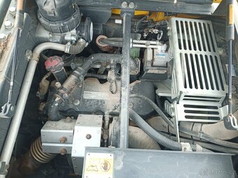 Kolový otočný bagr Komatsu PW 160-10 - 7