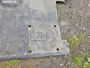 Gumová podlaha VW T5 T5.1 - 7