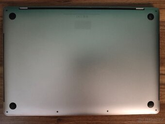 MacBook Pro 15.4" 2017 | i7 • 16GB • 256GB - 7