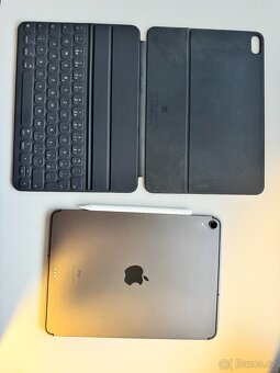 iPad Pro 11" 256GB Wi-Fi + Cellular 2018 Vesmírně šedá - 7