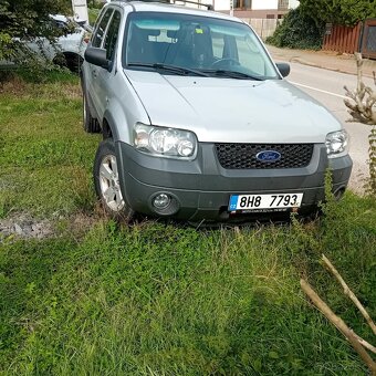 Prodám Ford  Maverick 2,2 , benzín. - 7