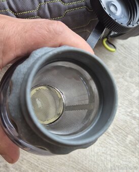 Lahev Nalgene 32oz s termoobalem a sítkem. - 7